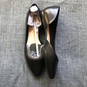 NINE WEST Black Leather Spruce Flat